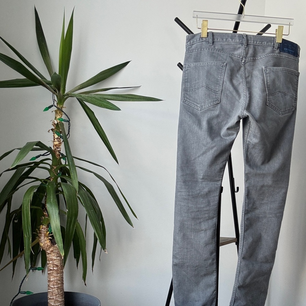 Patagonia Slim Straight Jeans in Grey Wash - Picture 9 of 13